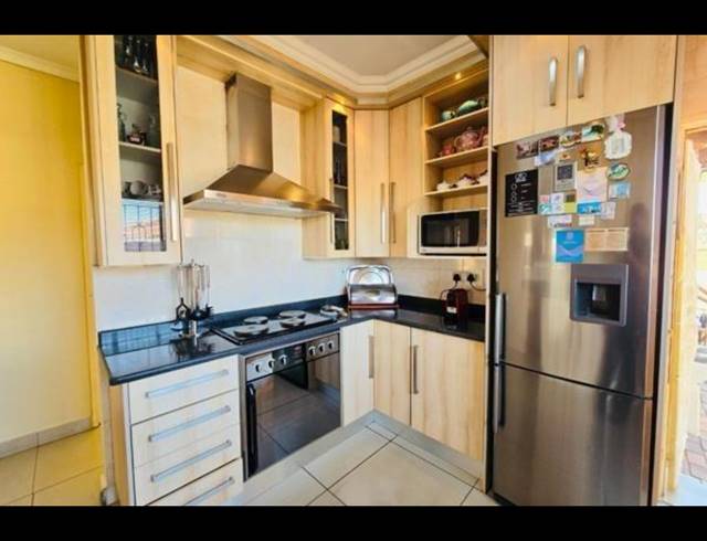 3 BEDROOM HOUSE FOR SALE IN LENASIA SOUTH